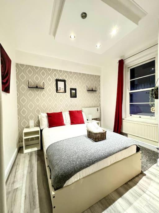 Centrally-Located Gem In Marble Arch, London Bagian luar foto